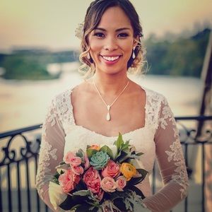 Meet your Posher, Jasmine